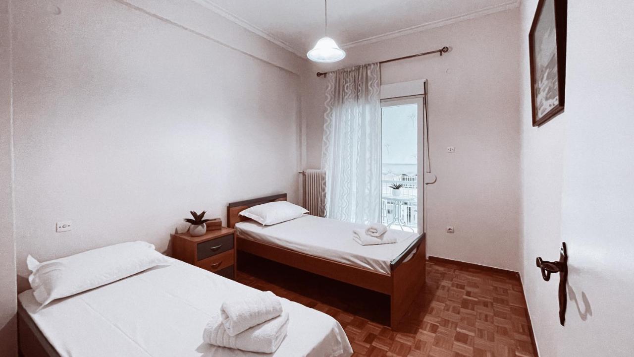 Vintage 2-Bedroom Apt In The Heart Of The City Atenas Exterior foto